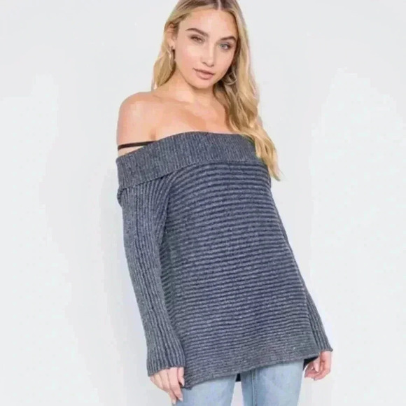 Navy Knit Sweater - Picture 3 of 4